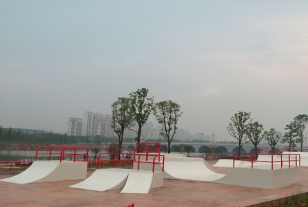湖南省常德市穿紫河极限运动场