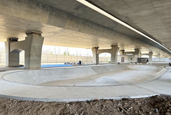山东省淄博市海岱立交游园极限运动场