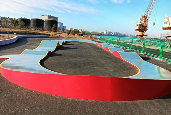 辽宁省营口市大辽河城市公园极限运动场（泵道区）